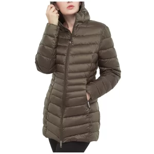 Slim-fit long black puffer jacket with hood, water-resistant and packable, worn by woman in city during winter.
